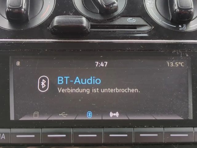 Volkswagen up! Move up!