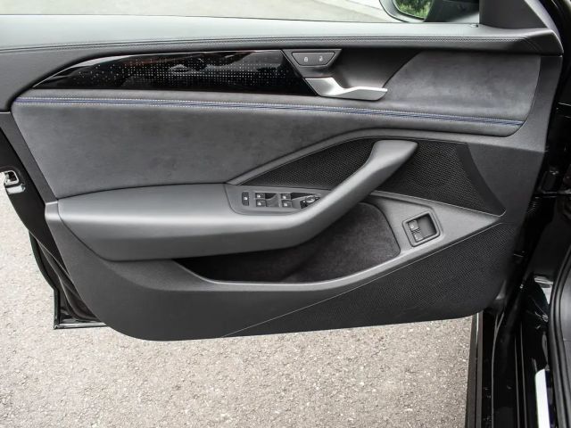 Volkswagen Passat DSG R-Line eHybrid