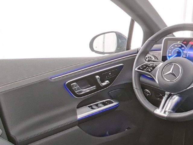 Mercedes-Benz EQE 300 Sedan