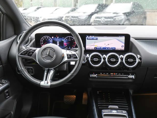 Mercedes-Benz B 200 B 200 d Progressive