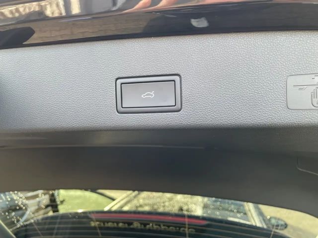 Volkswagen Golf 2.0 TDI R-Line Variant