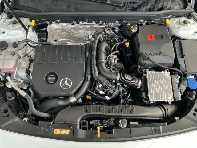 Mercedes-Benz CLA 180 AMG Line Shooting Brake