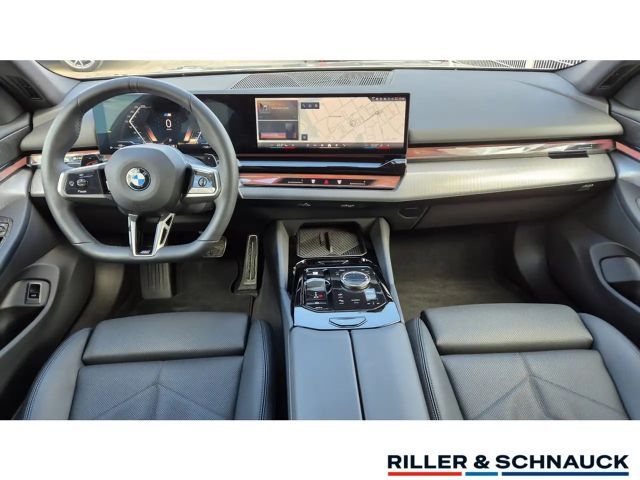 BMW 520 520i M-Sport Sedan