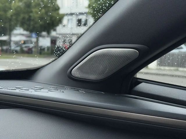 Toyota C-HR Lounge Plug-in