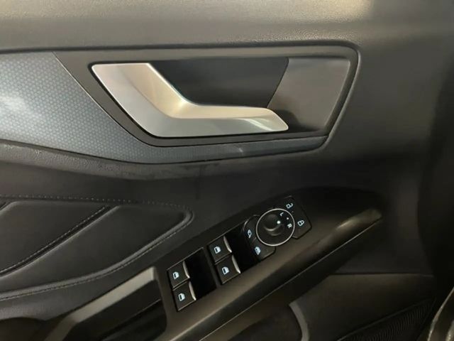 Ford Focus Active Wagon