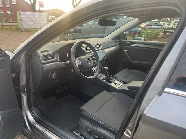 Skoda Superb 2.0 TDI Combi Style Style