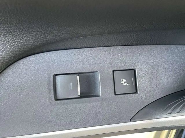 Suzuki Across E-Four Flash