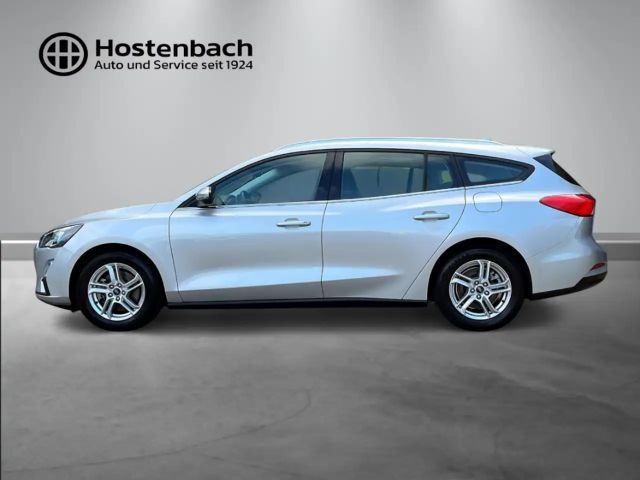 Ford Focus Cool & Connect EcoBoost Wagon