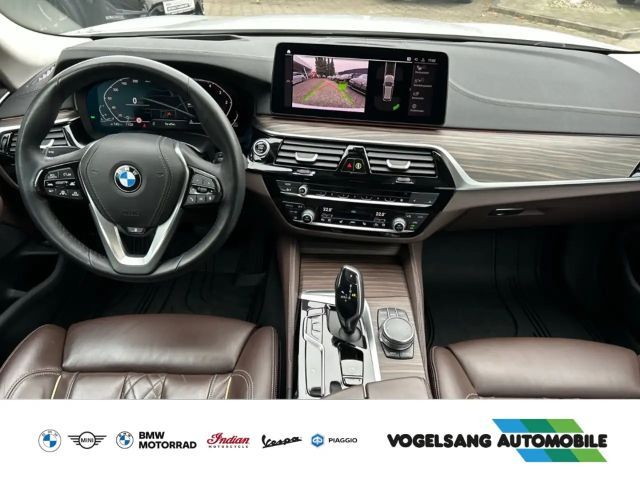 BMW 520 dxDriveTouring,Standheizung,Laserlicht,HeadUp