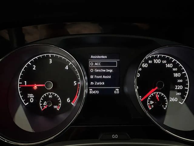 Volkswagen Touran 2,0 TDI *NAVI*ACC*PANO*Sitzheizung*PDC vo/hi*