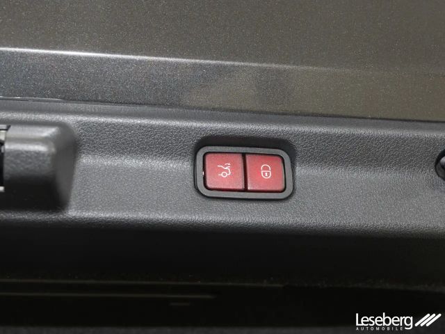 Mercedes-Benz EQE 350 4MATIC AMG Line Sedan