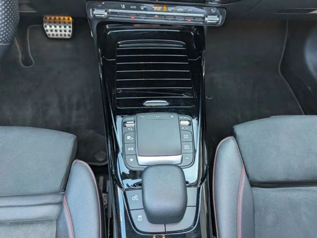 Mercedes-Benz CLA 45 AMG AMG Line