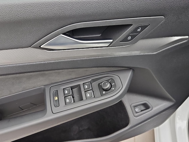 Volkswagen Golf 1.5 TSI Style eHybrid