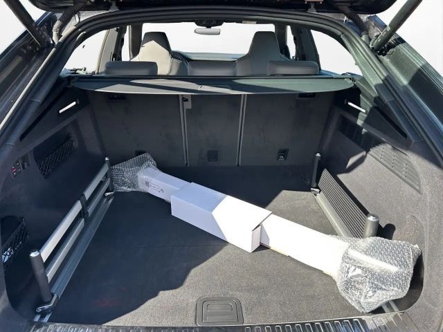 Audi SQ8 SUV AHK+HD-MATRIX+360 KAM+HUD+MASSAGE