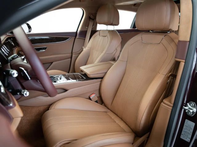 Bentley Flying Spur (MY26) von BENTLEY FRANKFURT