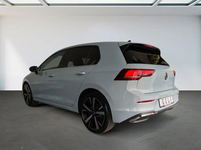 Volkswagen Golf 1.5 TSI Plus Style