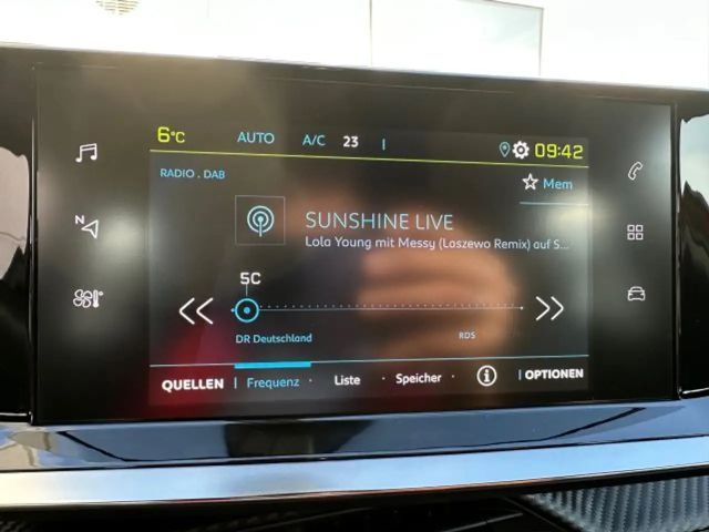 Peugeot E-2008 Active Pack