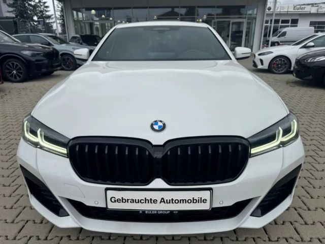 BMW 520 520d M-Sport Sedan xDrive