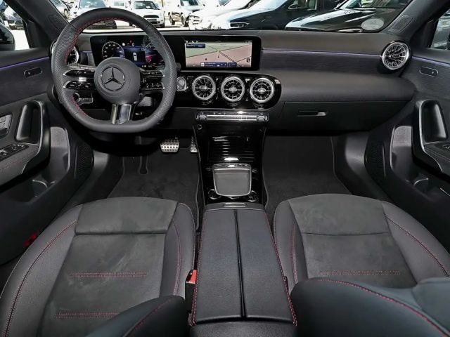 Mercedes-Benz A 200 AMG Line