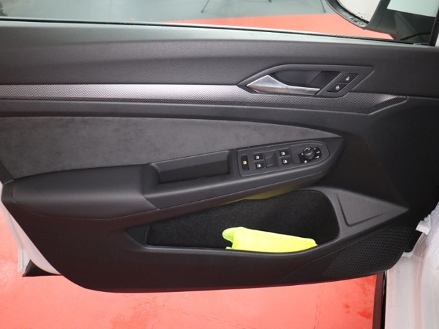 Volkswagen Golf 2.0 TSI DSG Sport