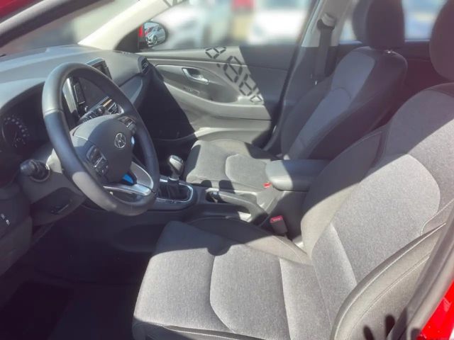 Hyundai i30 Hybrid Select