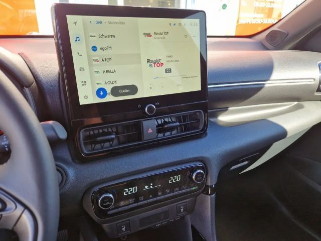 Toyota Yaris Hatchback Style