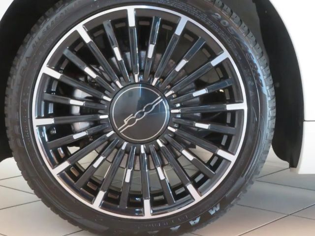 Fiat 500e 42 kWh La Prima by Bocelli