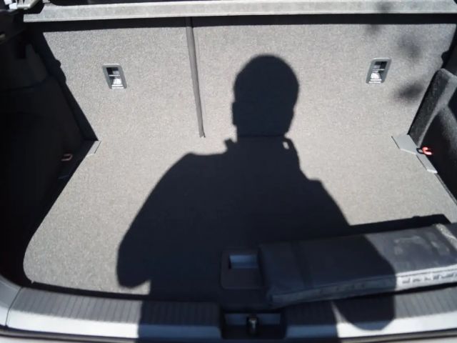 Volkswagen T-Cross 4Me TSI