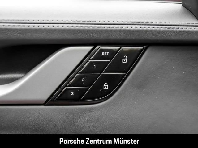 Porsche 992 4S Cabrio Carrera