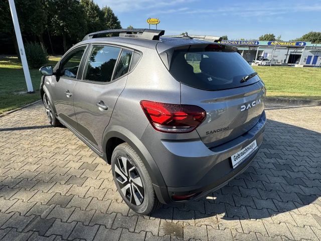 Dacia Sandero Stepway TCe 90