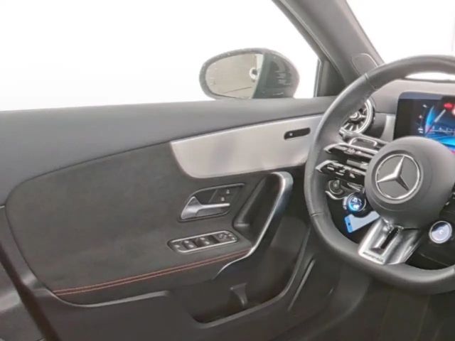 Mercedes-Benz A 35 AMG 4MATIC AMG Line