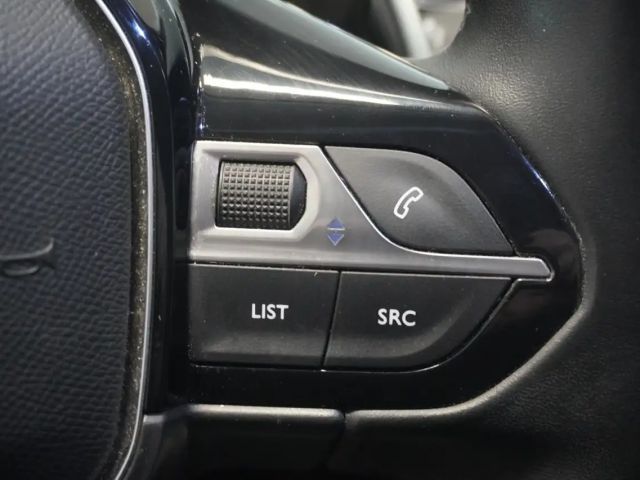 Peugeot 5008 Aut. LED/7Sitze/Navi