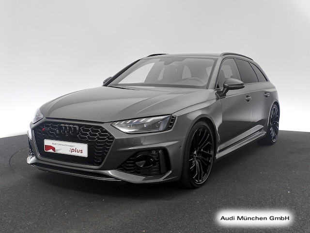 Audi RS4 Avant Quattro