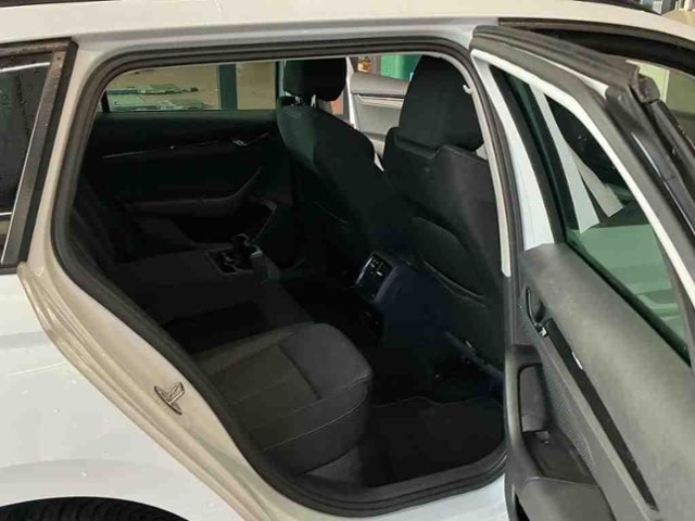 Skoda Octavia 2.0 TDI Clever Combi