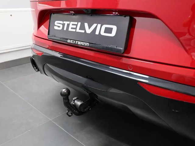 Alfa Romeo Stelvio AT8 Q4 Veloce