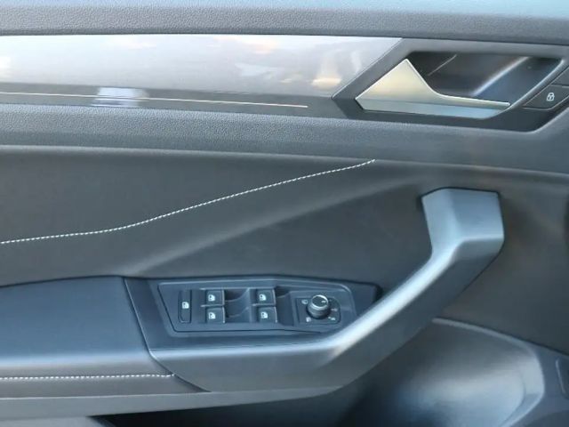 Volkswagen T-Roc IQ.Drive Style