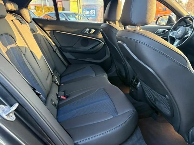 BMW 118 118d M-Sport Sedan