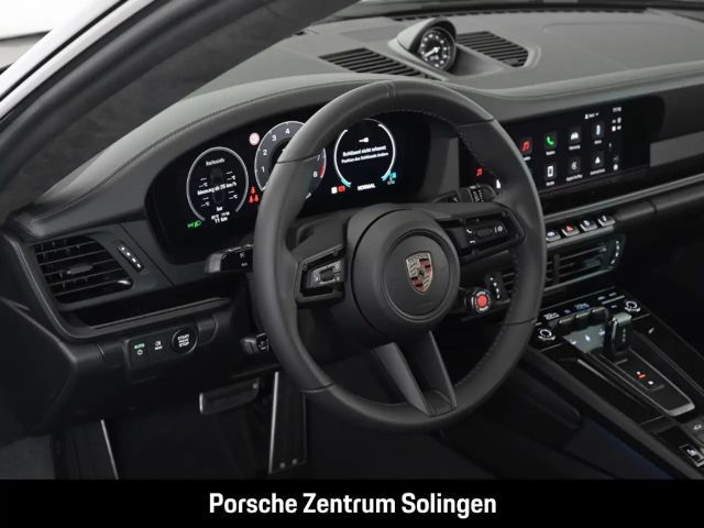 Porsche 992 Carrera Coupé GTS