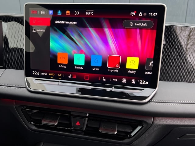 Volkswagen Tiguan 1.5 eTSI DSG Plus