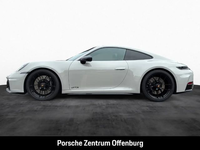 Porsche 992 Carrera Coupé GTS