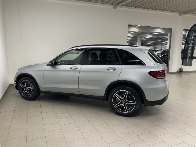 Mercedes-Benz GLC 300 4MATIC AMG Line GLC 300 d