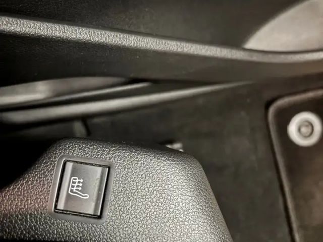 Opel Combo Edition erhöhte Nutzlast XL +RFK+Navi+Holz+SHZ+