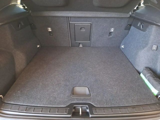 Volvo XC40 Dark Plus Recharge T4