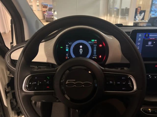 Fiat 500e Limosine 42KWH, Sitzheizung, Allwetterräder auf AL