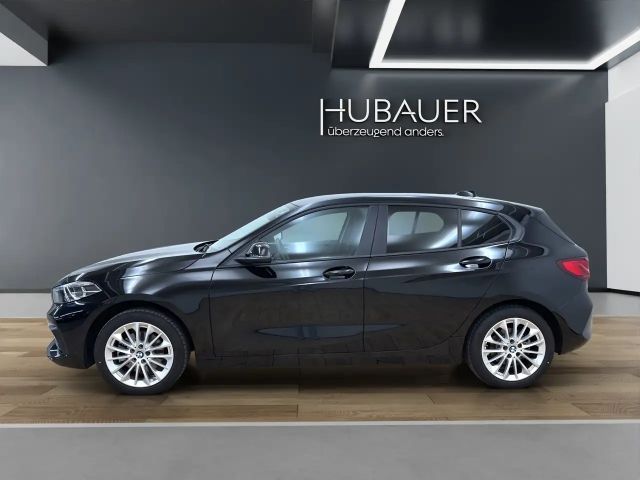 BMW 118 118i 5-deurs Sedan