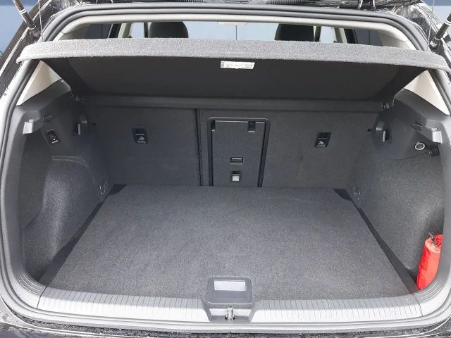 Volkswagen Golf 1.5 eTSI DSG Style