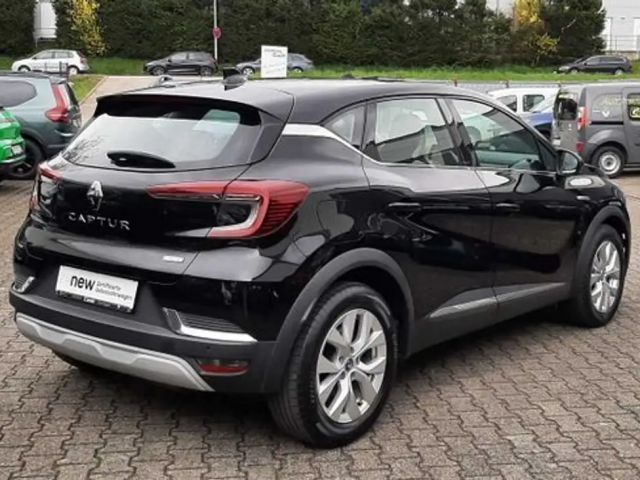 Renault Captur Hybrid Intens