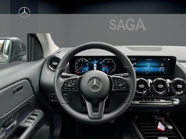 Mercedes-Benz GLA 180 Business Line GLA 180 d