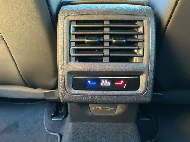 Volkswagen Golf DSG Sport