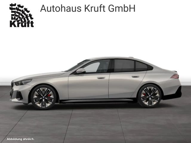 BMW 520 520d M-Sport Sedan xDrive